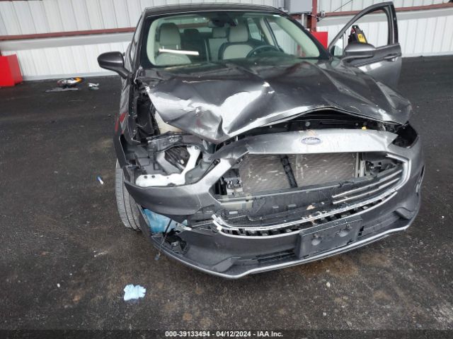 3FA6P0HD8KR247322 Ford FUSION SE