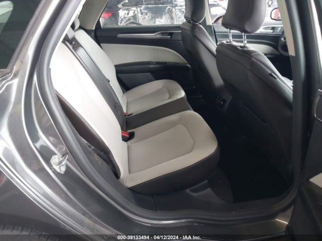 3FA6P0HD8KR247322 Ford FUSION SE