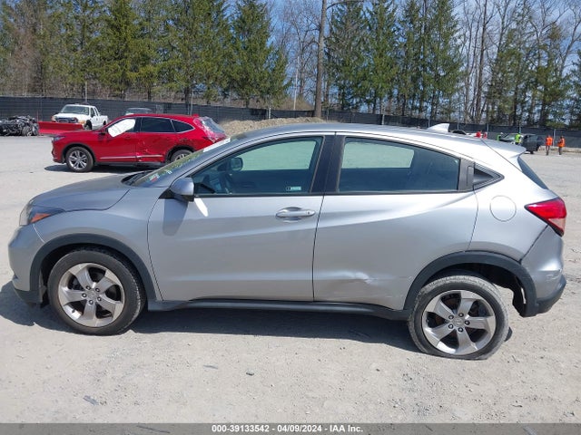 Honda HR-V LX 2018 3CZRU6H33JG727427 Image 14