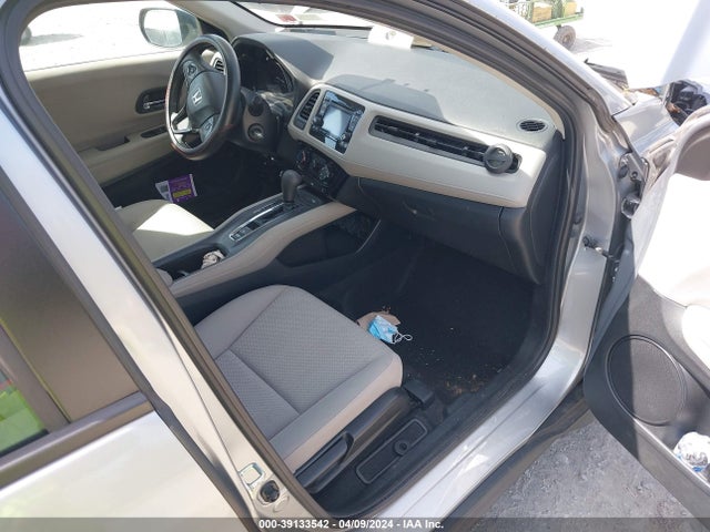 Honda HR-V LX 2018 3CZRU6H33JG727427 Image 5
