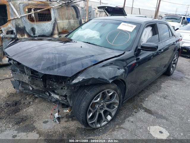 Chrysler 300 Touring 2018 2C3CCAAG5JH222895 Image 2