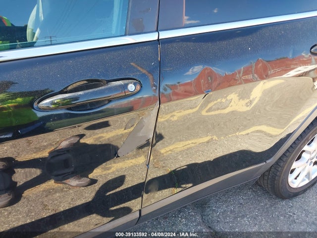 1C4PJLCB6JD558679 Jeep Cherokee Latitude Fwd