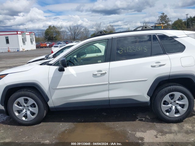Toyota RAV4 LE 2019 JTMF1RFV5KJ001186 Image 14