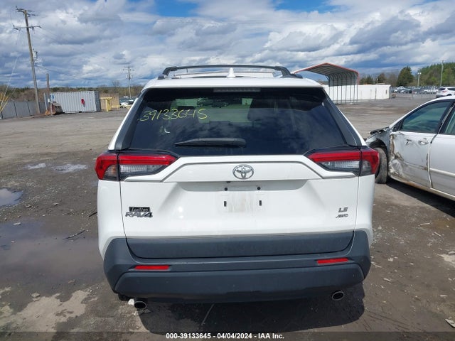 Toyota RAV4 LE 2019 JTMF1RFV5KJ001186 Image 16