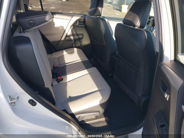2T3DFREVXJW726437 Toyota Rav4 Platinum
