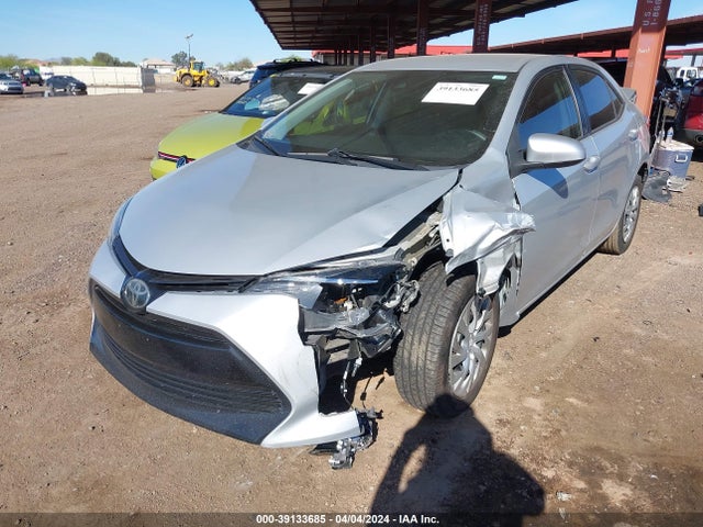 Toyota COROLLA LE 2018 2T1BURHE2JC123355 Image 2