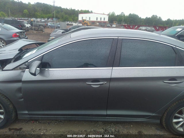 Hyundai SONATA SE 2018 5NPE24AF9JH694475 Image 13