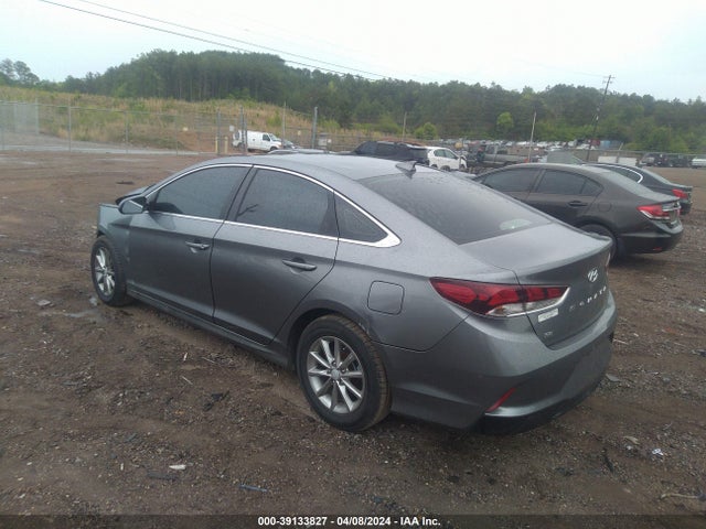 Hyundai SONATA SE 2018 5NPE24AF9JH694475 Image 3