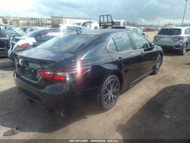 4T1T11AK0NU704257 Toyota CAMRY SE