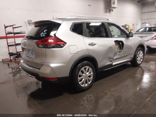 Nissan ROGUE S 2017 JN8AT2MV0HW255404 Image 4