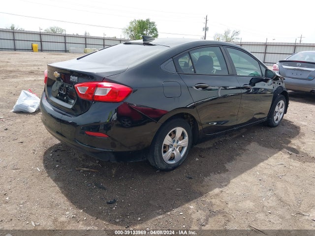 Chevrolet Cruze Ls Auto 2017 1G1BC5SM5H7218136 Image 4