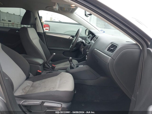3VW167AJ9JM228304 Volkswagen Jetta 1.4t S