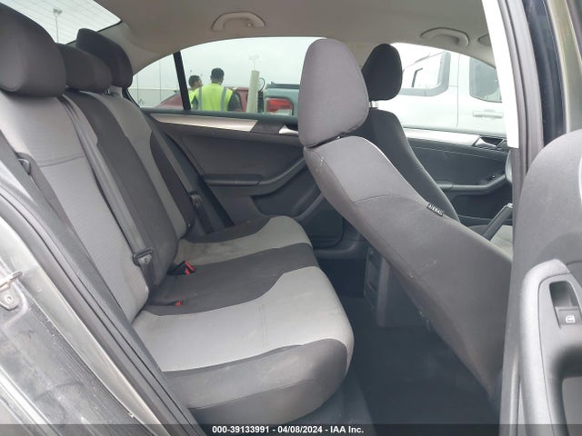 3VW167AJ9JM228304 Volkswagen Jetta 1.4t S