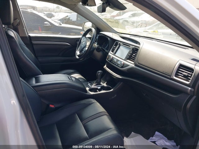 Toyota Highlander Se 2017 5TDKZRFH6HS513925 Image 5
