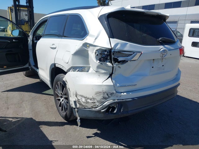Toyota Highlander Se 2017 5TDKZRFH6HS513925 Image 6