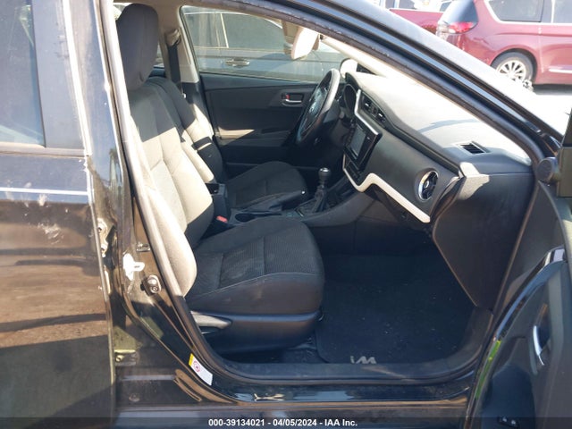 Toyota COROLLA IM 2018 JTNKARJE7JJ571075 Image 5