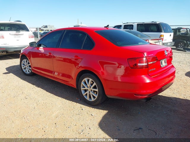 3VWD17AJXFM327538 Volkswagen Jetta 1.8t Se