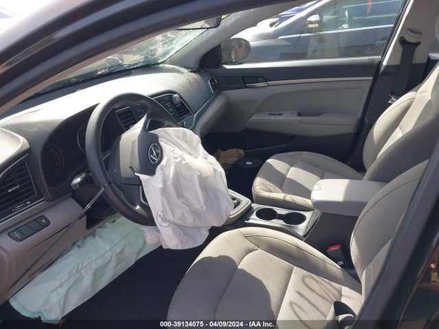 Hyundai ELANTRA SE 2017 KMHD74LF4HU156367 Image 5