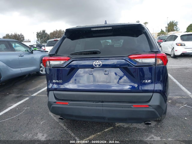 Toyota Rav4 Xle Premium 2023 JTMC1RFV7PD103484 Image 16
