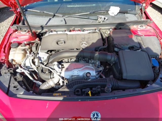 WDD3G4FB0KW021591 Mercedes-Benz A 220 4matic