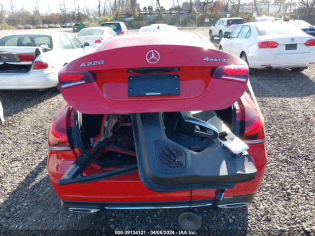 WDD3G4FB0KW021591 Mercedes-Benz A 220 4matic