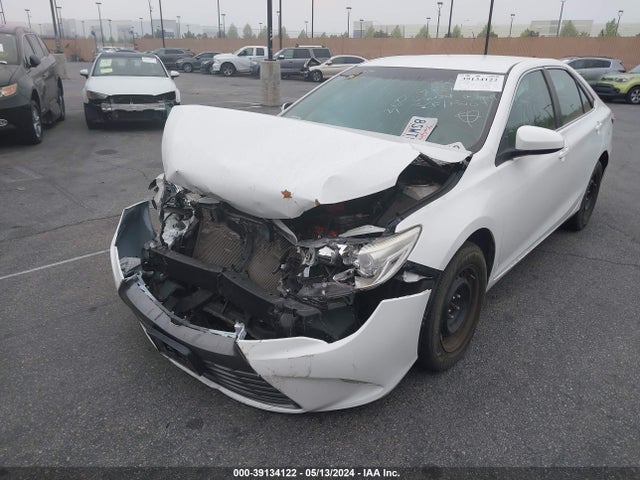 Toyota CAMRY LE 2017 4T1BF1FKXHU730116 Image 2