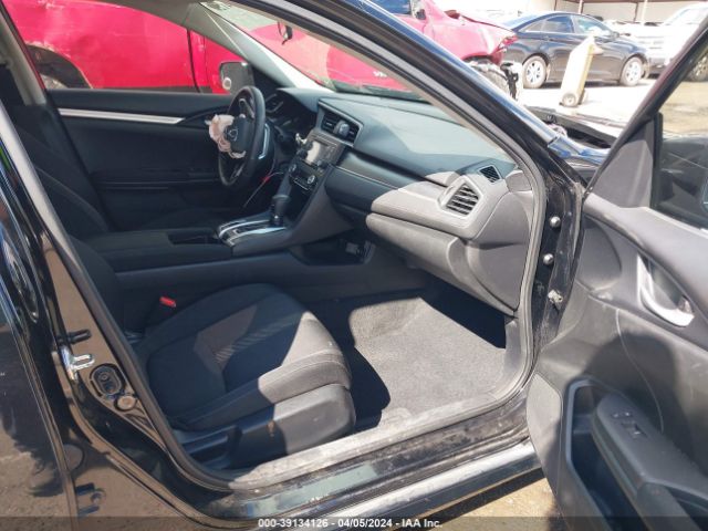 2HGFC2F53JH573781 Honda Civic Lx