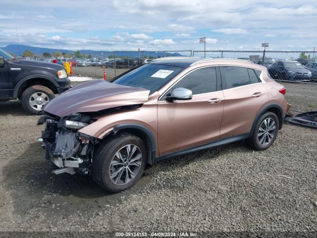 SJKCH5CR3JA055676 Infiniti Qx30 Premium