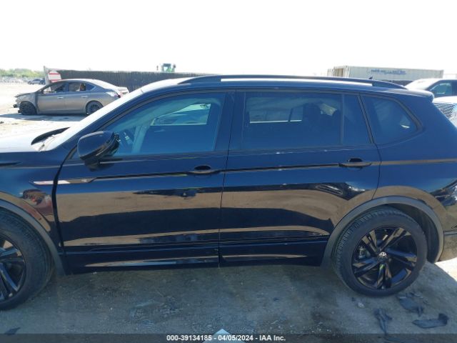 3VVCB7AX9PM020798 Volkswagen Tiguan 2.0t Se R-line Black