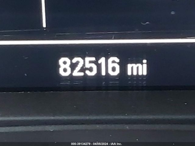 1G1ZD5STXJF130956 Chevrolet MALIBU LT