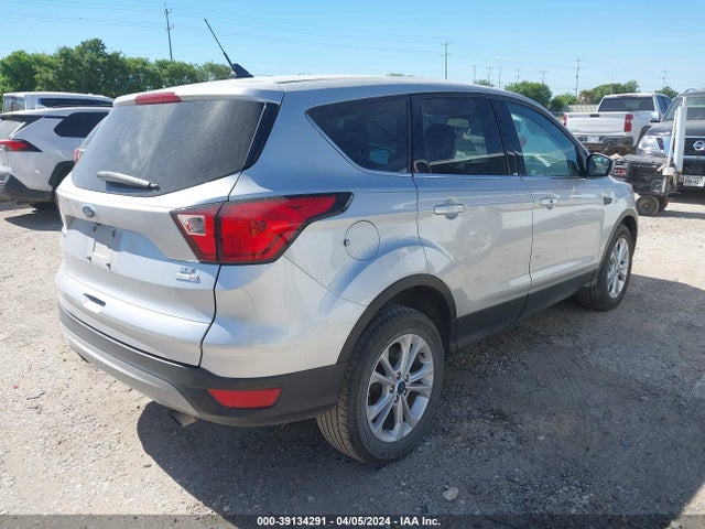Ford ESCAPE SE 2019 1FMCU9GD0KUC06568 Image 4