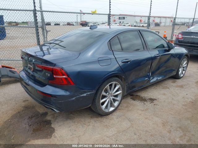 7JR102FK9LG063880 Volvo S60 T5 Momentum