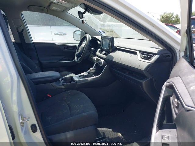 Toyota RAV4 LE 2020 2T3H1RFV3LW086704 Image 5