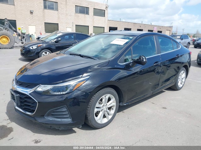 Chevrolet CRUZE LT 2019 1G1BE5SM4K7144497 Image 2