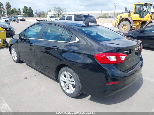 Chevrolet CRUZE LT 2019 1G1BE5SM4K7144497 Image 3