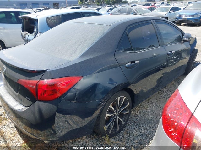 Toyota COROLLA SE 2018 5YFBURHE8JP792634 Image 4