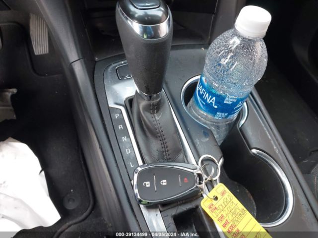 2GNAXUEV9K6225112 Chevrolet EQUINOX LT