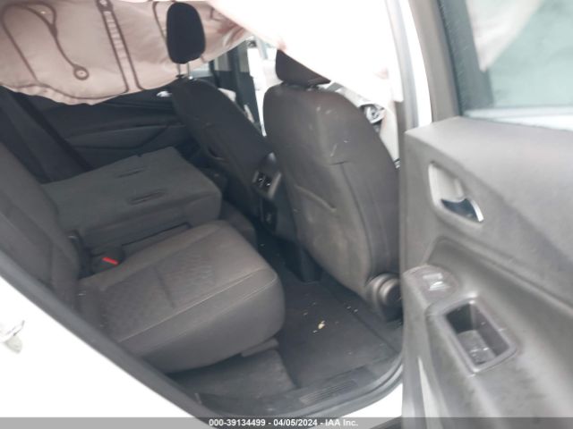 2GNAXUEV9K6225112 Chevrolet EQUINOX LT