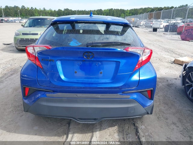 Toyota C-HR XLE 2020 NMTKHMBX5LR103563 Image 16