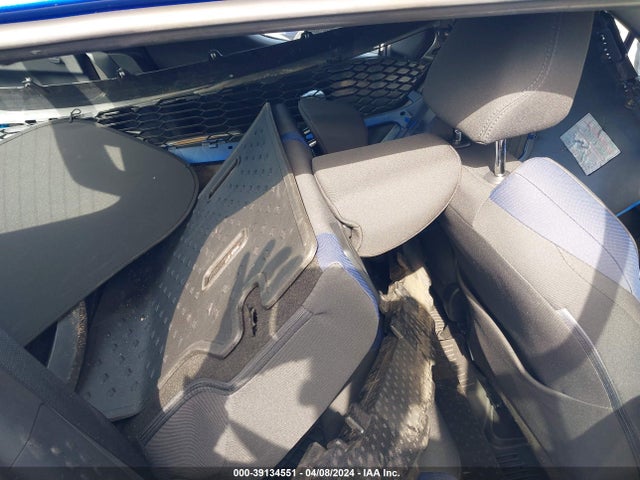 Toyota C-HR XLE 2020 NMTKHMBX5LR103563 Image 8