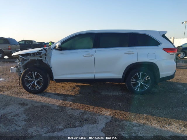 Toyota Highlander Le 2019 5TDZARFH5KS045070 Image 15