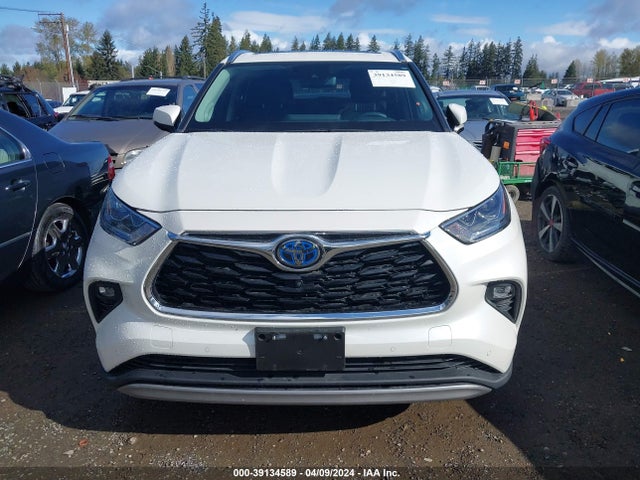 Toyota Highlander Hybrid Platinum 2021 5TDEBRCHXMS022709 Image 13