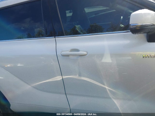 Toyota Highlander Hybrid Platinum 2021 5TDEBRCHXMS022709 Image 14