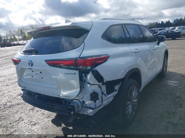 Toyota Highlander Hybrid Platinum 2021 5TDEBRCHXMS022709 Image 4