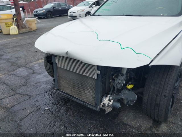 WBA8E1C56JA177808 BMW 330e Iperformance
