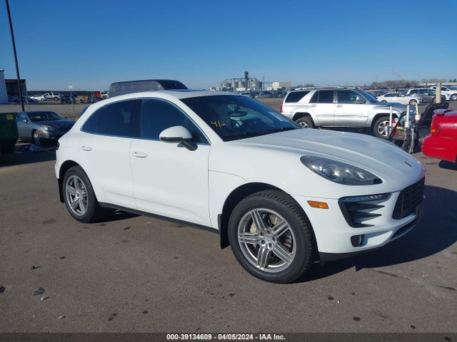 2015 PORSCHE MACAN WP1AB2A55FLB73846 Photo 0