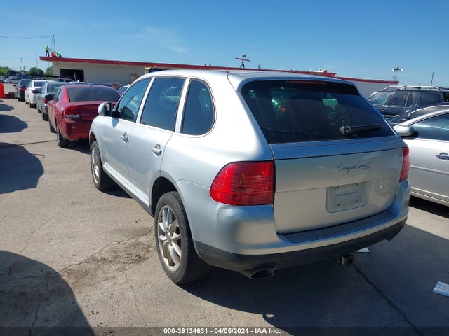 2004 PORSCHE CAYENNE WP1AB29P84LA76644 Photo 2