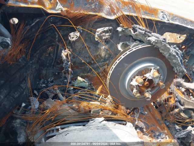 1C4RJJAG4P8818042 Jeep Grand Cherokee L Laredo 4x2