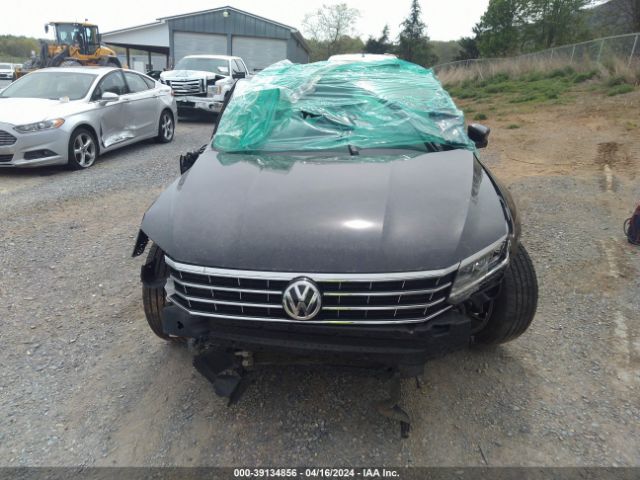 1VWBA7A30JC027459 Volkswagen Passat 2.0t Se