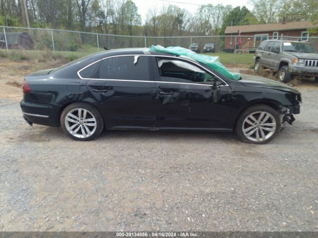 1VWBA7A30JC027459 Volkswagen Passat 2.0t Se
